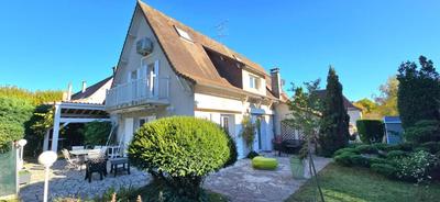 Maison - 194 m² - 8 pièces