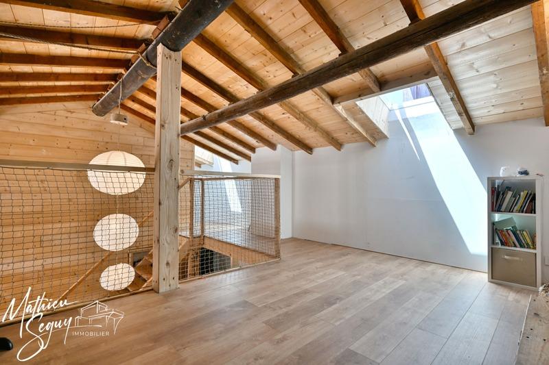 Maison - 193 m² - 7 pièces