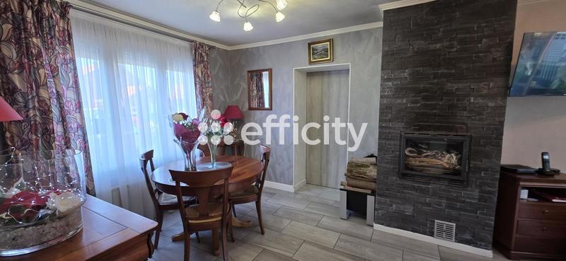 Maison - 100 m² - 6 pièces