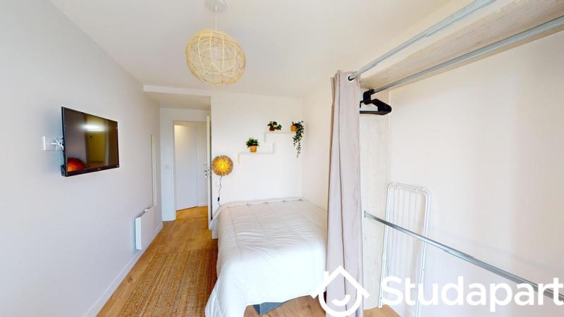 Chambre - 12 m² - 1 pièce