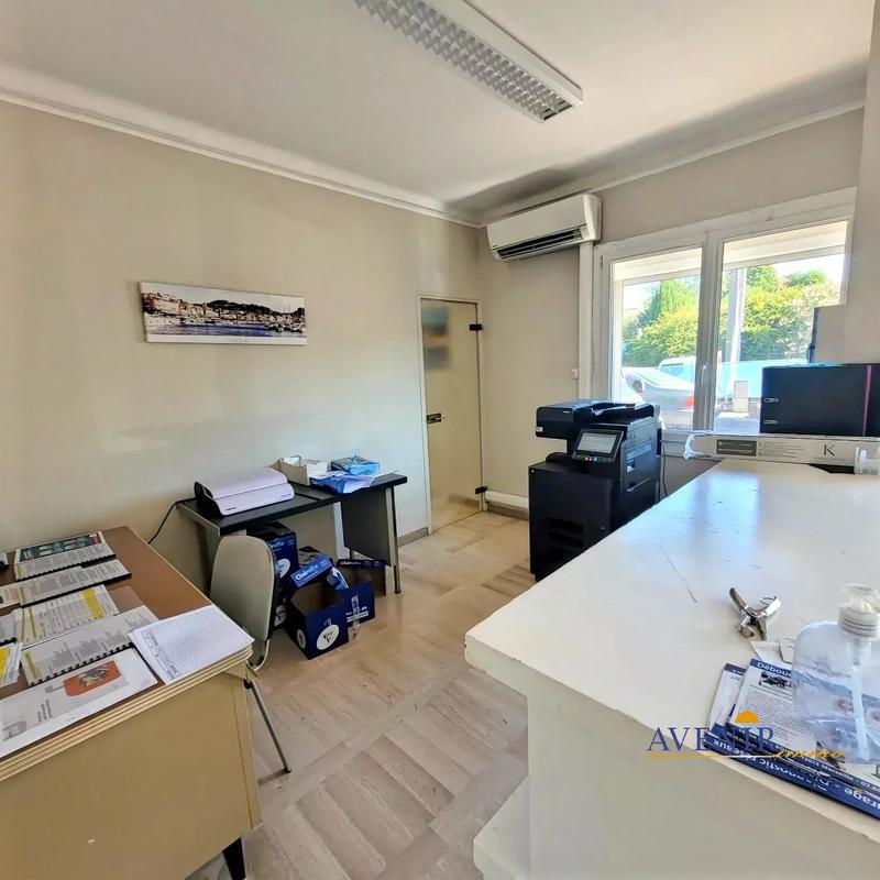 Immeuble - 975 m² - 10 pièces