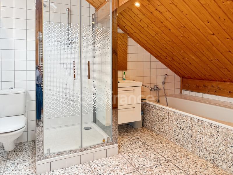 Maison - 194 m² - 7 pièces