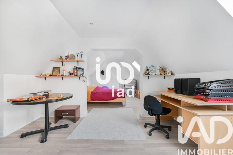 Maison - 230 m² - 8 pièces