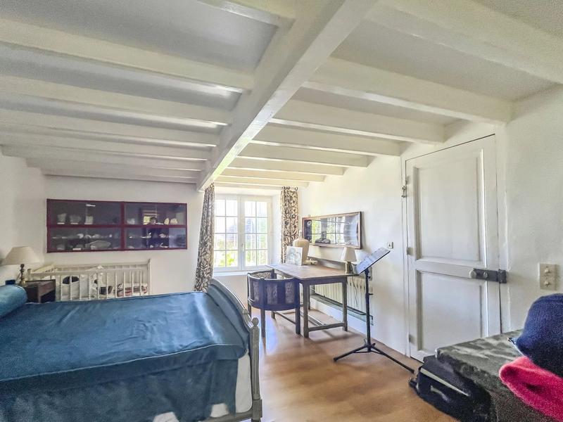 Maison - 383 m² - 17 pièces