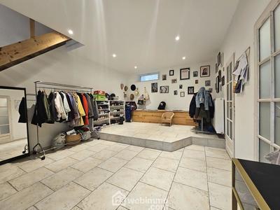 Maison - 309 m² - 8 pièces