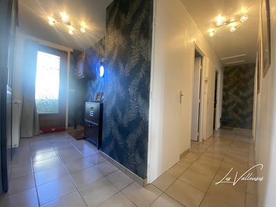 Maison traditionnelle - 129 m² - 6 pièces