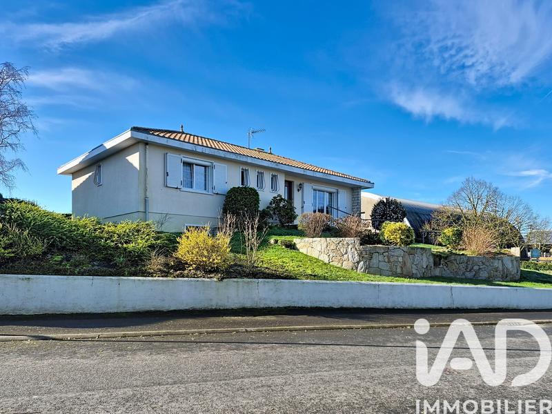 Maison - 121 m² - 6 pièces