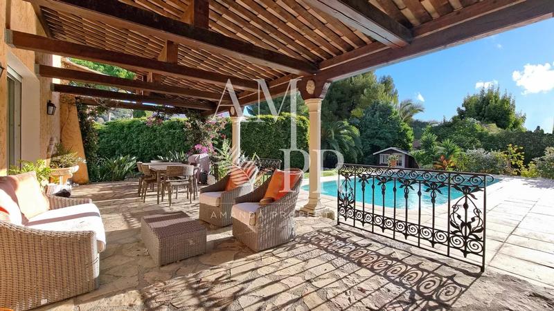 Villa - 140 m² - 4 pièces