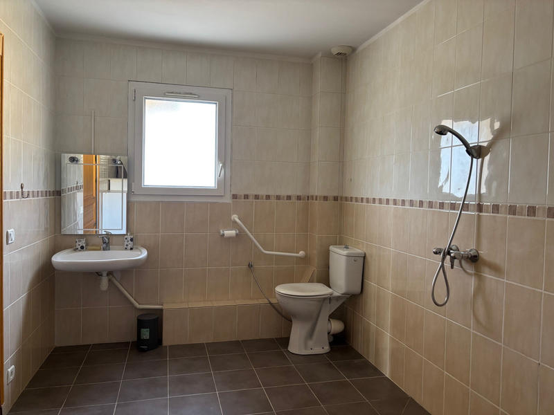 Maison - 183 m² - 8 pièces