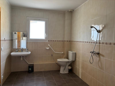 Maison - 183 m² - 8 pièces