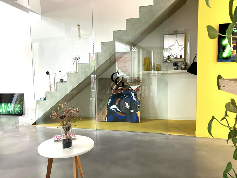 Maison contemporaine - 250 m² - 7 pièces