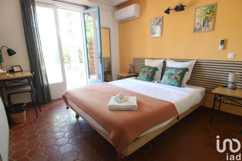 Local commercial - 675 m²