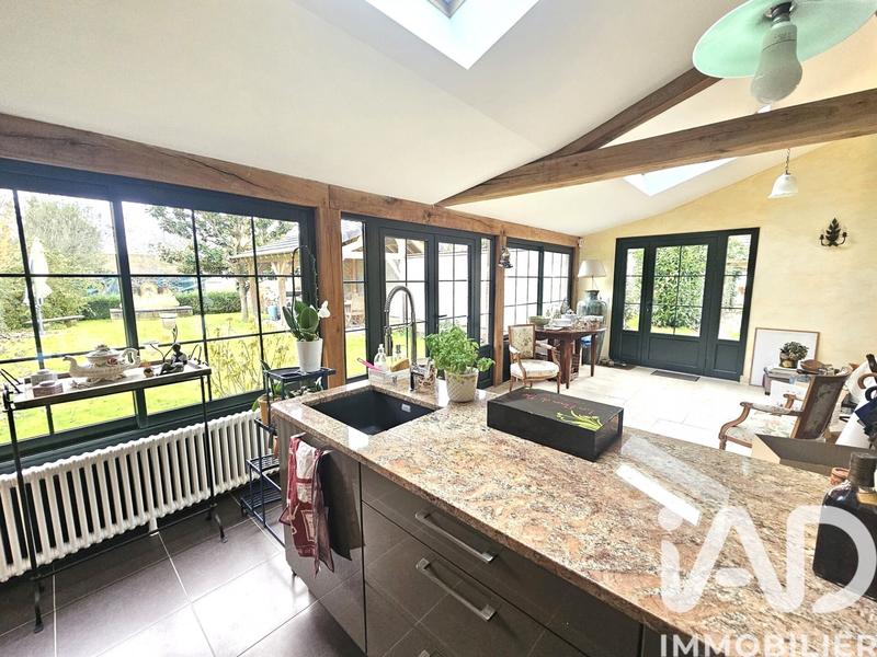 Maison - 292 m² - 8 pièces