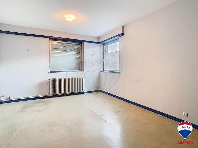 Maison - 248 m² - 14 pièces