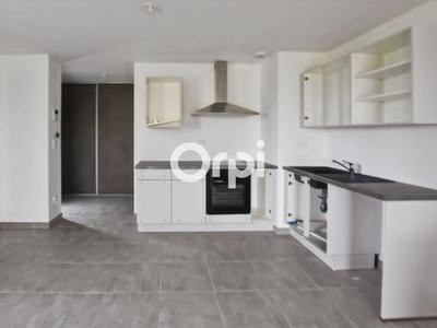 Appartement - 90 m² - 4 pièces