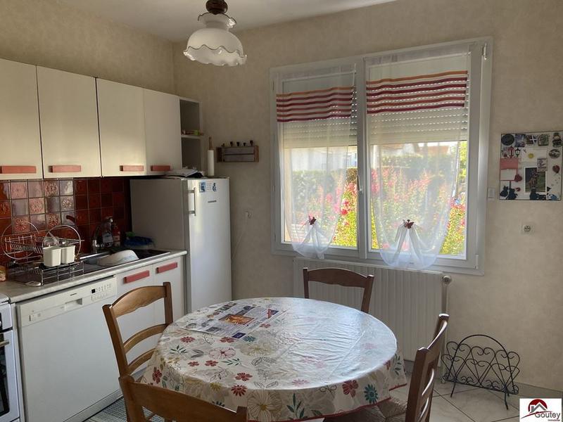 Maison traditionnelle - 139 m² - 7 pièces