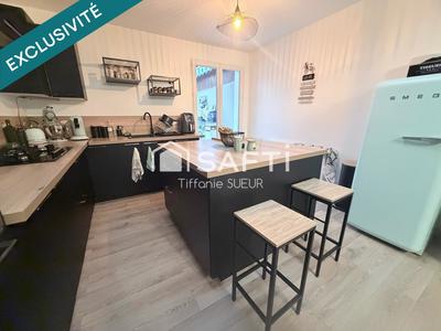 Maison - 80 m² - 5 pièces