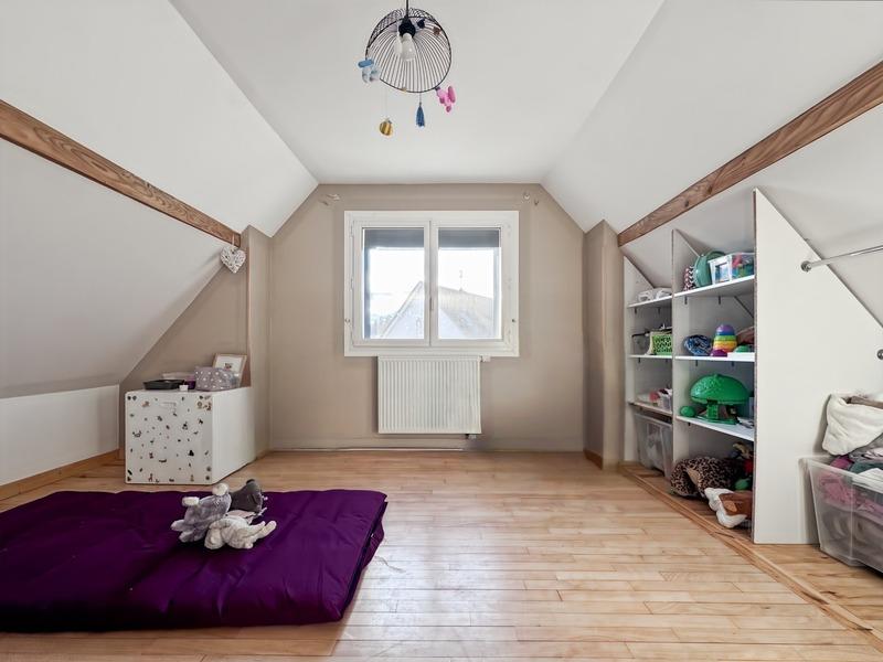 Maison - 85 m² - 4 pièces