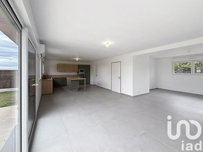 Maison - 137 m² - 6 pièces