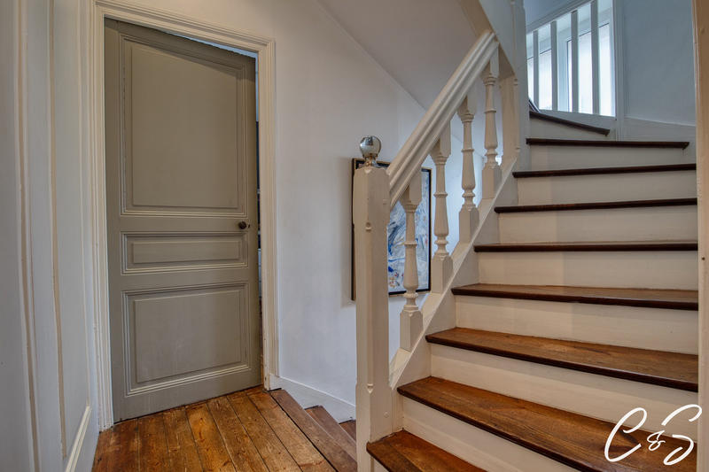 Maison - 141 m² - 6 pièces