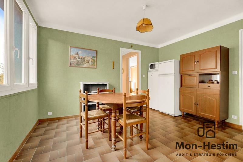 Maison - 263 m² - 11 pièces