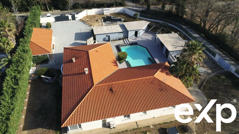 Villa - 205 m² - 6 pièces