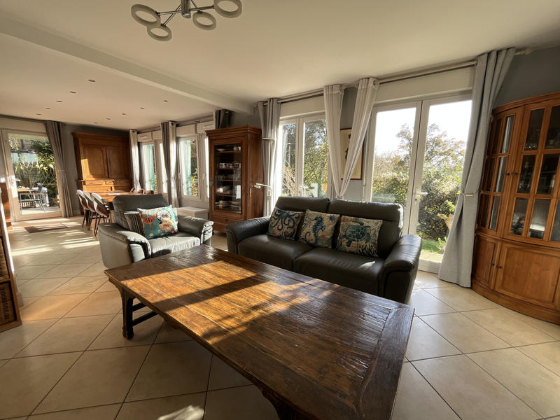 Maison - 178 m² - 6 pièces