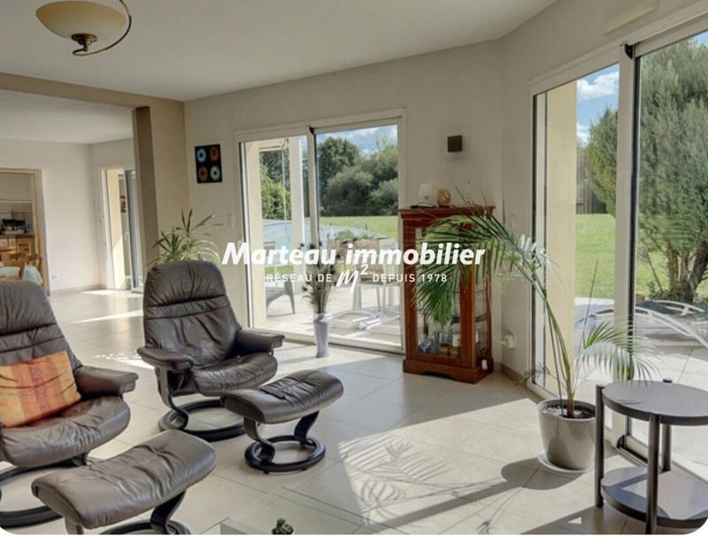 Maison - 213 m² - 6 pièces