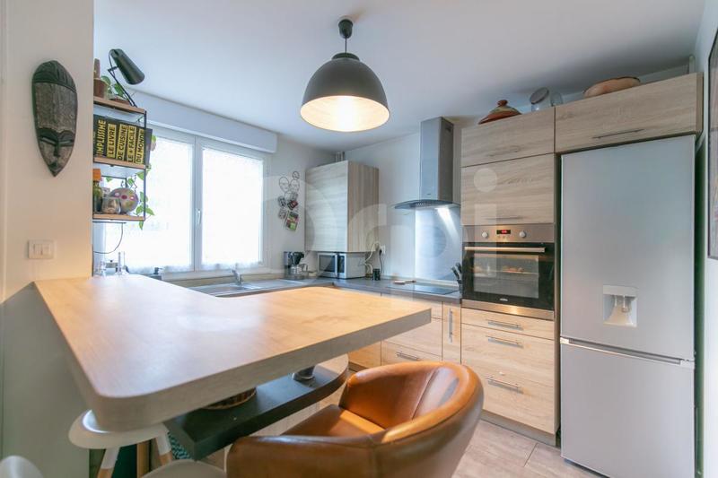 Maison - 102 m² - 5 pièces