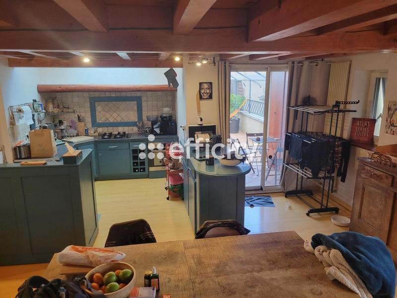 Appartement - 120 m² - 6 pièces