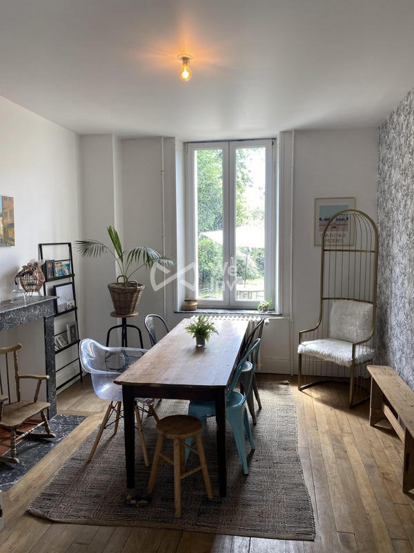 Maison - 98 m² - 6 pièces