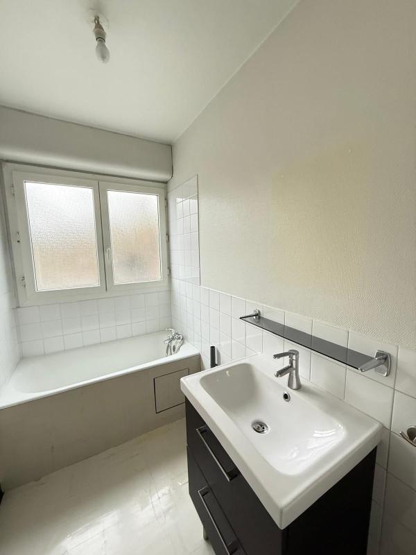 Appartement ancien - 63 m² - 3 pièces