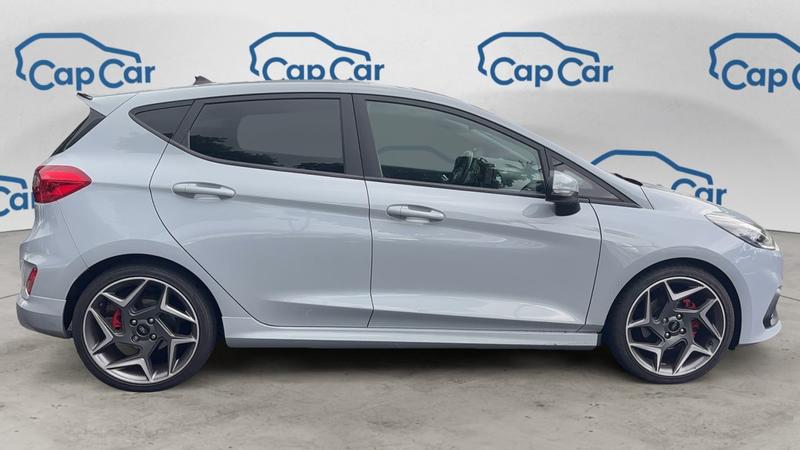 Ford Fiesta VI 1.5 t EcoBoost 200 St - Entretien constructeur