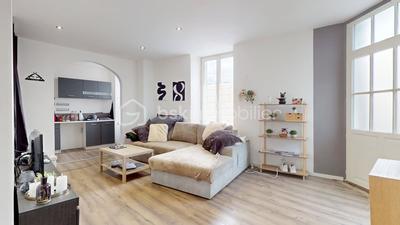 Immeuble - 140 m² - 5 pièces