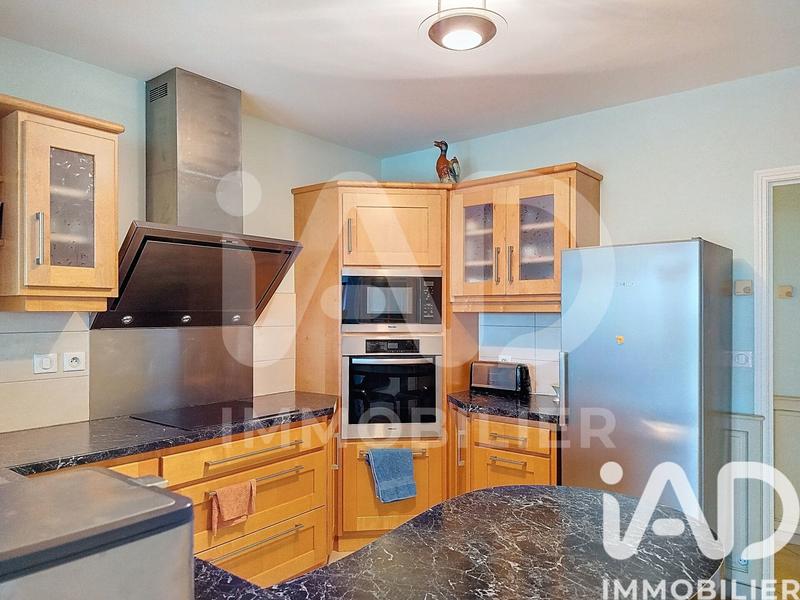 Maison - 199 m² - 7 pièces