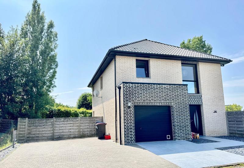 Maison - 125 m² - 7 pièces