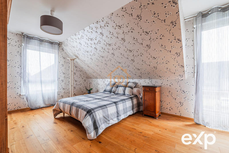 Maison - 185 m² - 6 pièces