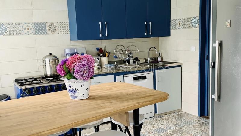 Maison en pierre - 225 m² - 10 pièces