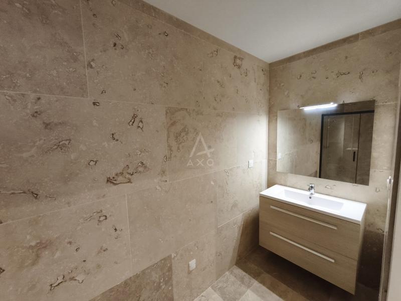 Pavillon - 138 m² - 7 pièces