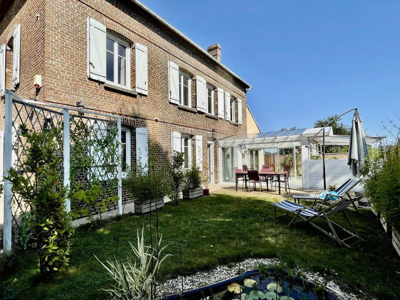 Maison - 180 m² - 5 pièces