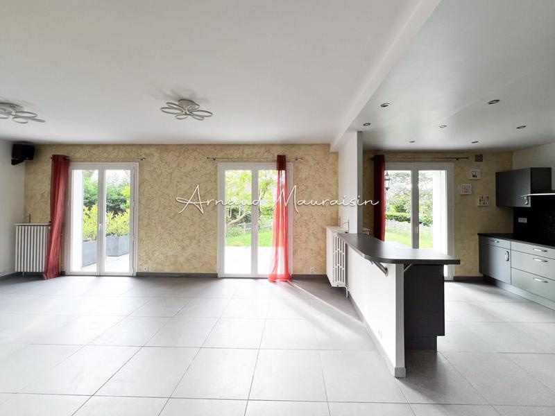 Maison - 180 m² - 7 pièces