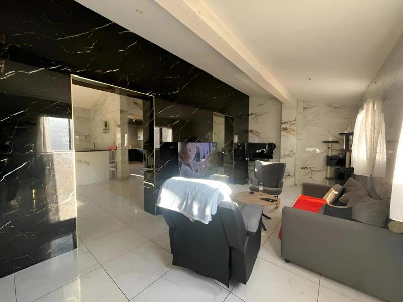 Maison - 145 m² - 6 pièces