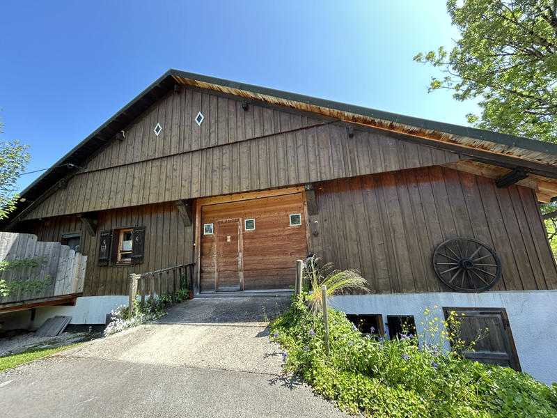 Maison - 265 m² - 12 pièces