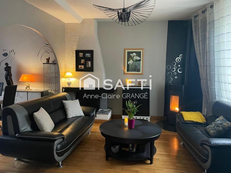 Maison - 101 m² - 6 pièces