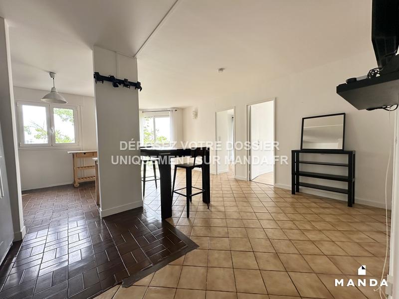 Appartement - 105 m² - 6 pièces