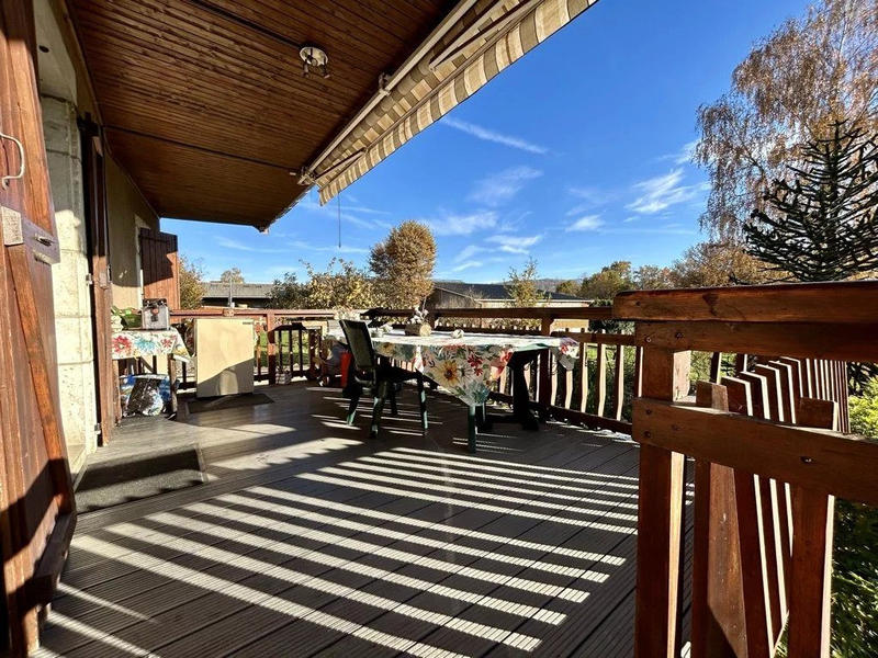 Maison - 204 m² - 6 pièces