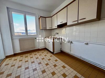 Appartement - 68 m² - 4 pièces