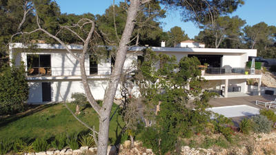 Villa - 200 m² - 5 pièces