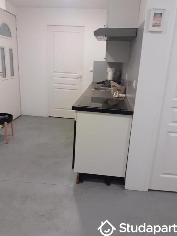 Chambre - 9 m² - 1 pièce