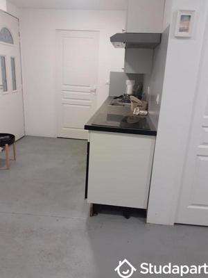 Chambre - 9 m² - 1 pièce